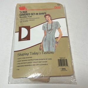 Vintage Dritz shoulder pads 1/4” covered set-in shape